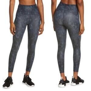 NWT SPANX Limited Edition 7/8 High Waist Leggings Sz Small Navy Reptile Shimmer